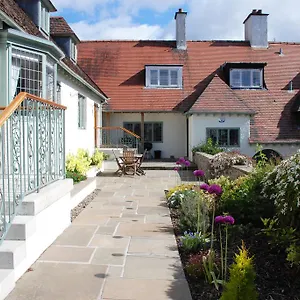 Sandford Country Apartment